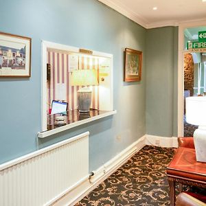 Oyo Lamphey Hall Hotel